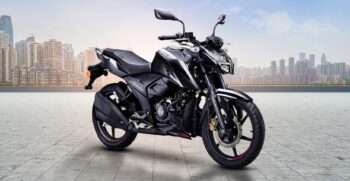 APACHE RTR 160 4V BLACK EDITION4