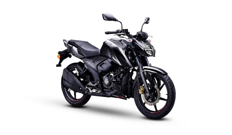 APACHE RTR 160 4V BLACK EDITION6